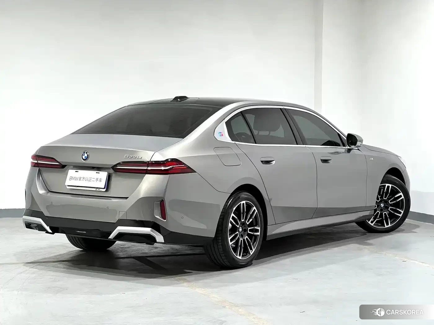 BMW 5 series 2024 Silver/gray из Китая, фото 3