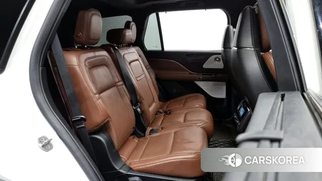 Lincoln Aviator 2nd generation 2020 Белый из Кореи, фото 3