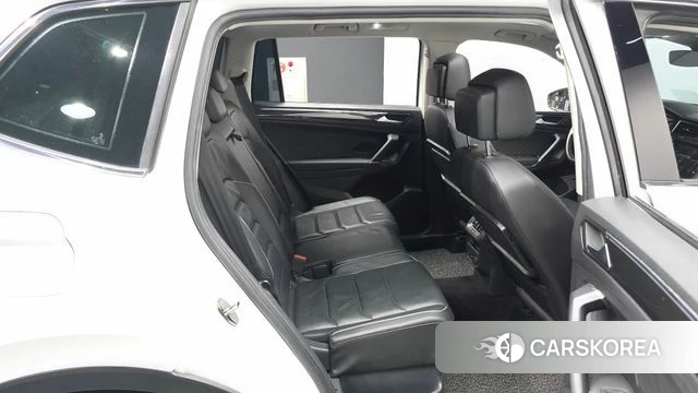 Volkswagen Tiguan Allspace 2018 Белый из Кореи, фото 3