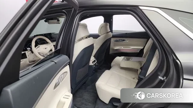 Genesis Electrified GV70 2023 Серый из Кореи, фото 3