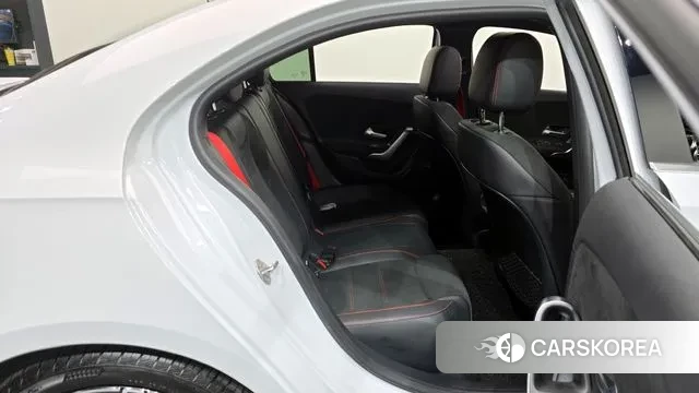 Mercedes-Benz A-Class W177 2021 Белый из Кореи, фото 3