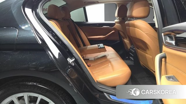 BMW 5 Series (G30) 2019 Черный из Кореи, фото 3
