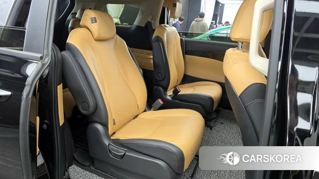 Kia Carnival 4th generation 2022 Черный из Кореи, фото 3