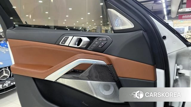 BMW X6 (G06) 2024 Белый из Кореи, фото 3