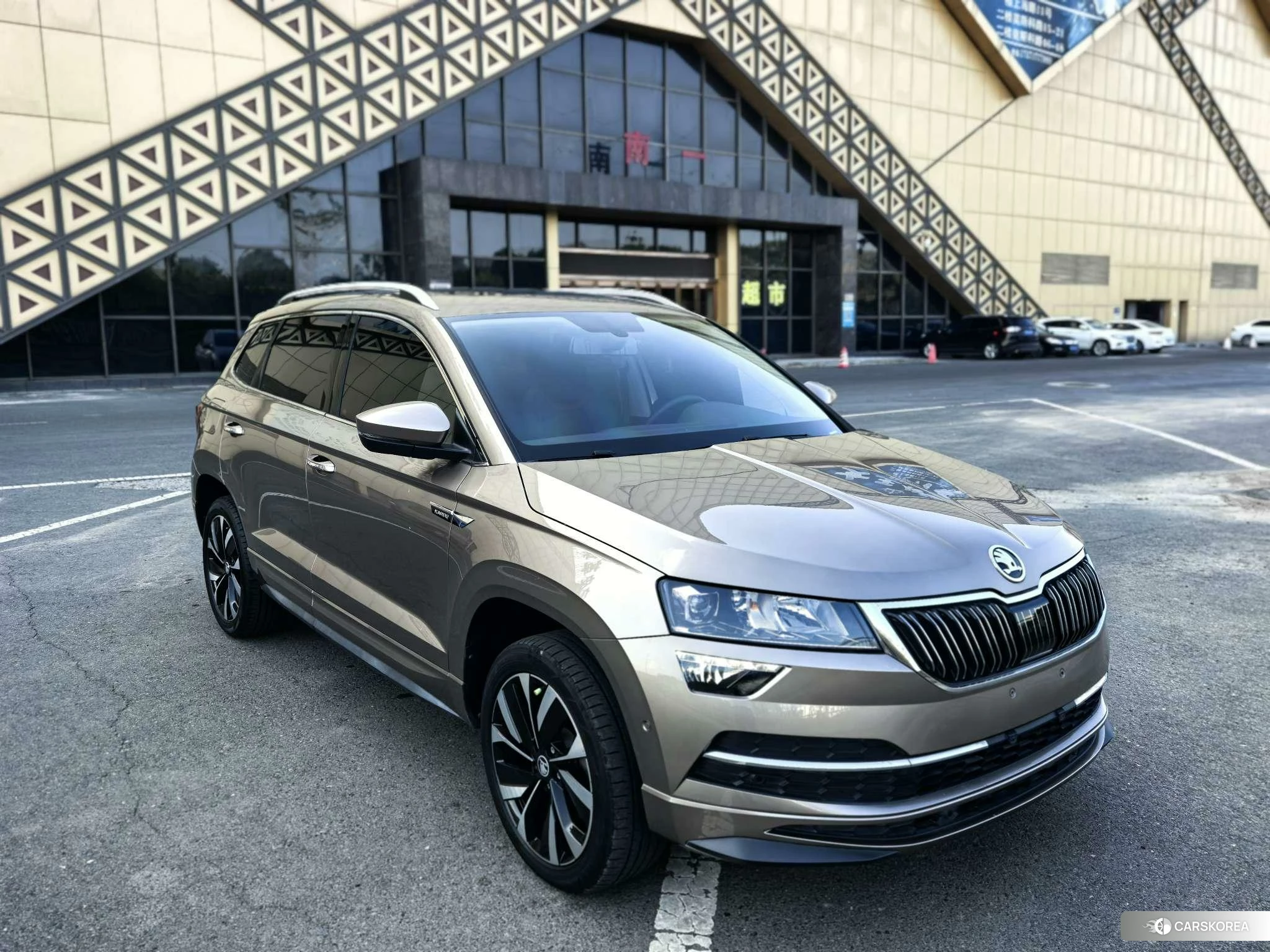 Skoda Krok 2022 Шампань из Китая, фото 3