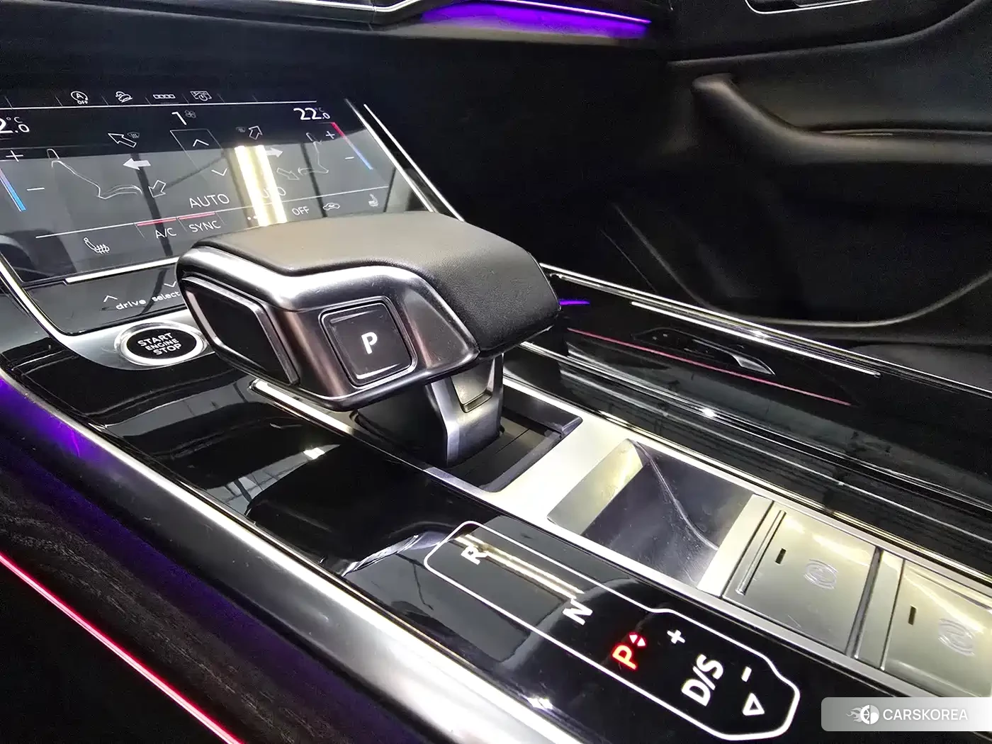 Audi Q8 2021 Черный из Китая, фото 3