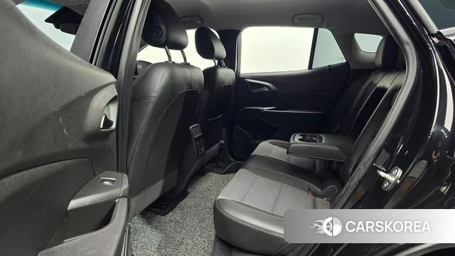 Chevrolet (GM Daewoo) Trax Crossover 2023 Черный из Кореи, фото 3