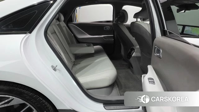 Hyundai Ionic 6 2023 Белый из Кореи, фото 3