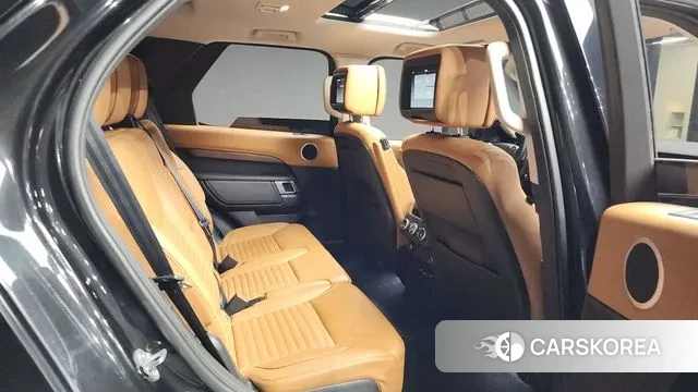Land Rover Discovery 5 2018 Черный из Кореи, фото 3