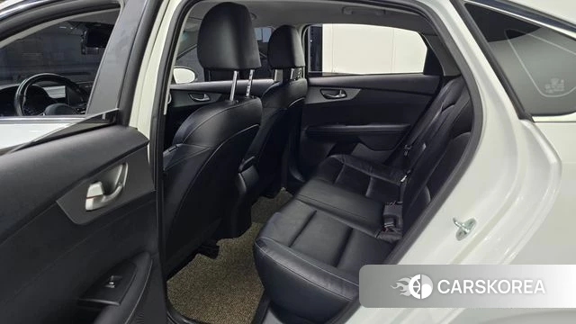 Kia Come New K3 2021 Белый из Кореи, фото 3