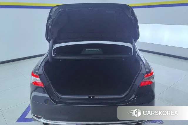 Toyota Camry 2023 Черный из Китая, фото 3