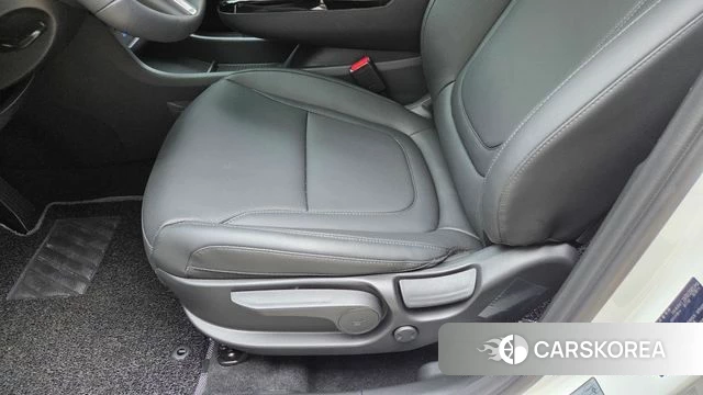 Hyundai The New Tucson Hybrid (NX4) 2025 Жемчужный цвет из Кореи, фото 3
