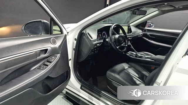 Hyundai Sonata (DN8) 2022 Белый из Кореи, фото 3