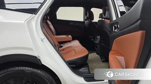 Kia The New Sportage 5th Generation 2025 Белый из Кореи, фото 3