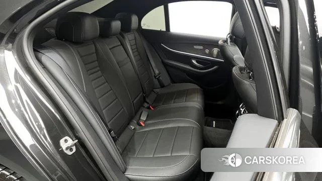 Mercedes-Benz E-Class W213 2022 Серый из Кореи, фото 3