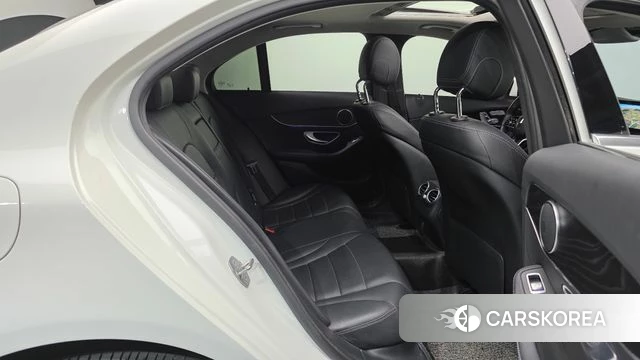 Mercedes-Benz C-Class W205 2019 Белый из Кореи, фото 3