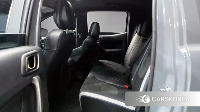 Ford Ranger 3rd Generation 2022 Серый из Кореи, фото 3