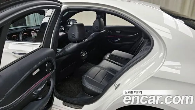 Mercedes-Benz E-Class W213 2020 Белый из Кореи, фото 3