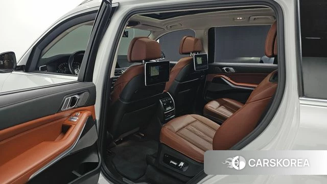 BMW X7 (G07) 2021 Белый из Кореи, фото 3