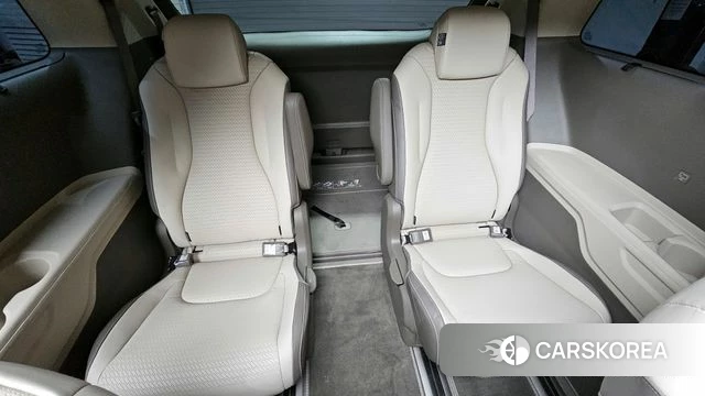 Kia Carnival 4th generation 2023 Белый из Кореи, фото 3