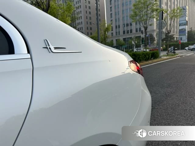 Mercedes-Benz Class C 2024 Белый из Китая, фото 3