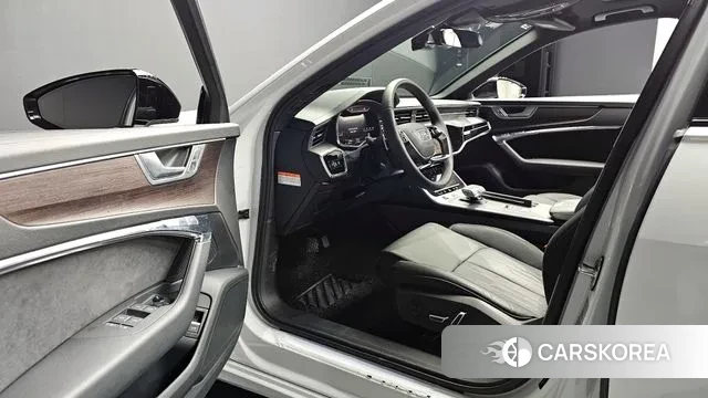 Audi A6 (C8) 2025 Белый из Кореи, фото 3