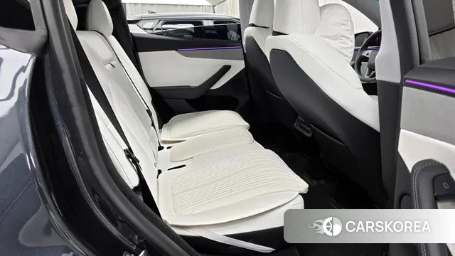 Tesla Model Y 2025 Серый из Кореи, фото 3