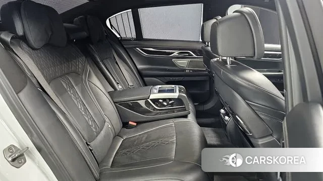 BMW 7 Series (G11) 2018 Белый из Кореи, фото 3