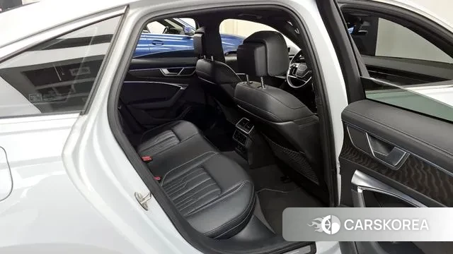 Audi A6 (C8) 2022 Белый из Кореи, фото 3