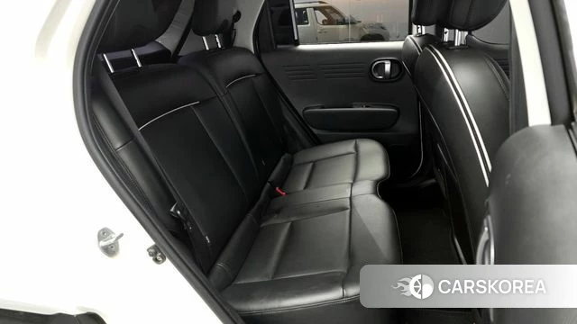 Hyundai Casper 2023 Белый из Кореи, фото 3