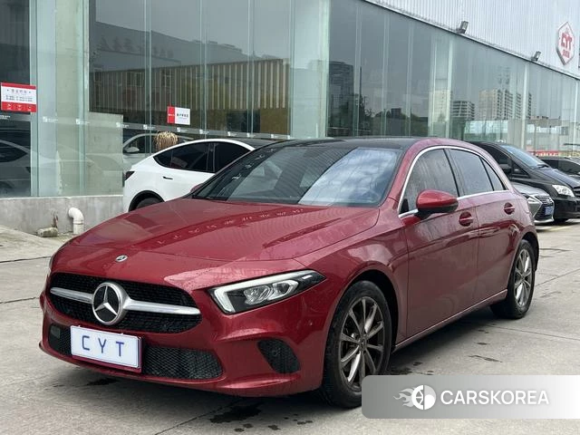 Mercedes-Benz Class A (imported) 2023 Красный из Китая, фото 3