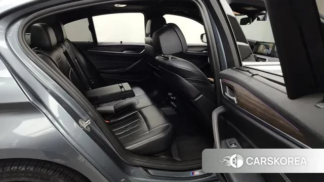 BMW 5 Series (G30) 2018 Серый из Кореи, фото 3