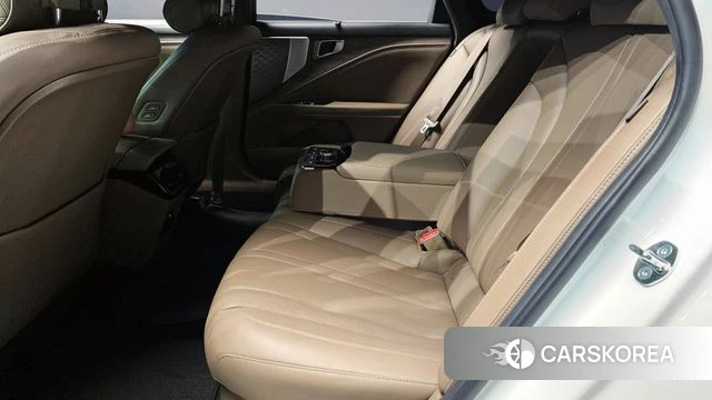 Kia K8 Hybrid 2023 Белый из Кореи, фото 3