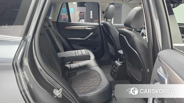 BMW X1 (F48) 2021 Серый из Кореи, фото 3