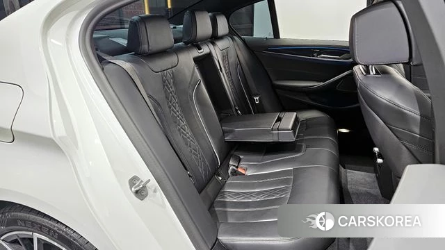 BMW 5 Series (G30) 2021 Белый из Кореи, фото 3