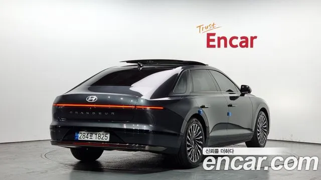 Hyundai Grandeur Hybrid (GN7) 2023 Черный из Кореи, фото 3