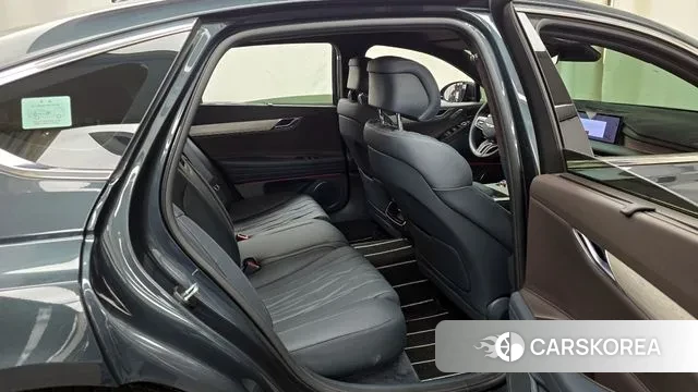 Genesis G80 (RG3) 2024 Цвет галактики из Кореи, фото 3