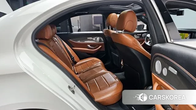 Mercedes-Benz E-Class W213 2020 Белый из Кореи, фото 3