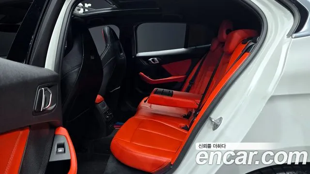 BMW 1 Series (F40) 2023 Белый из Кореи, фото 3