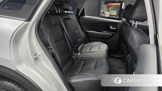 Kia Niro EV 2021 Серебряный из Кореи, фото 3