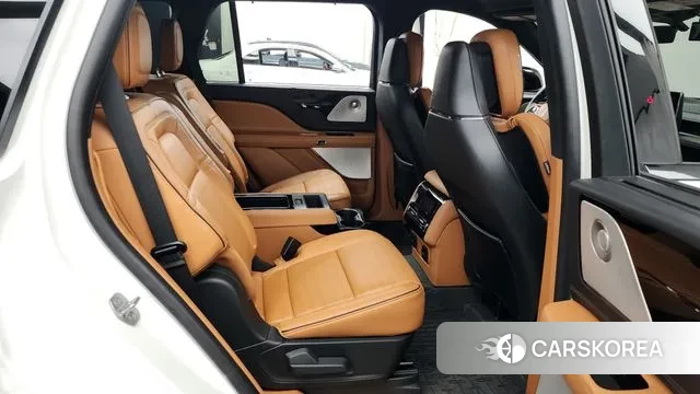 Lincoln Aviator 2nd generation 2023 Белый из Кореи, фото 3