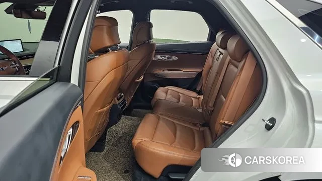 Genesis GV70 2023 Белый из Кореи, фото 3