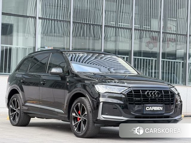 Audi Q7 2024 Черный из Китая, фото 3