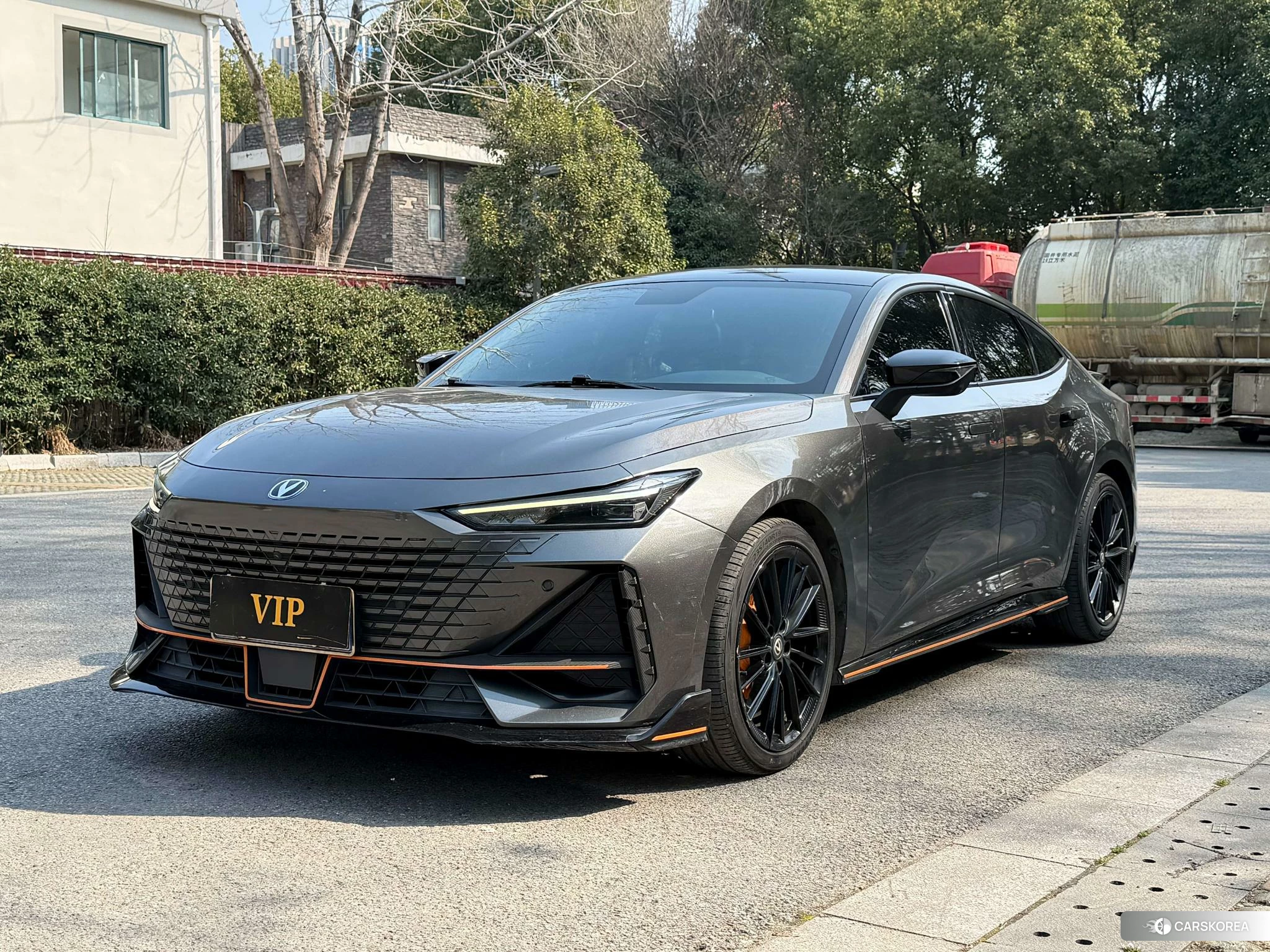 Chang'an UNI-V 2022 Темно-серый из Китая, фото 3