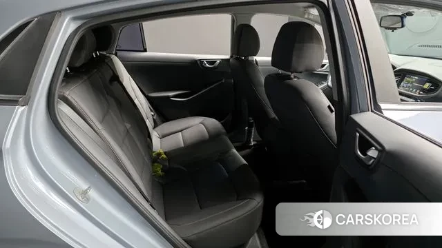 Hyundai Ionic Electric 2018 Серебристо-серый из Кореи, фото 3