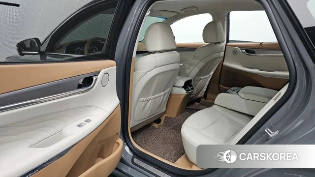 Hyundai The New Grandeur IG 2022 Серебристо-серый из Кореи, фото 3
