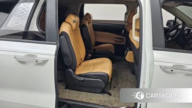 Kia Carnival 4th generation 2022 Белый из Кореи, фото 3