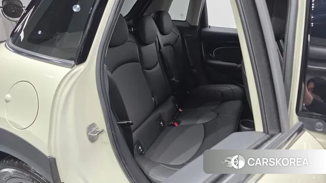 Mini Cooper 2021 Жемчужный цвет из Кореи, фото 3