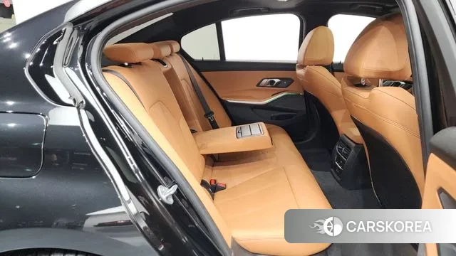 BMW 3 Series (G20) 2024 Черный из Кореи, фото 3