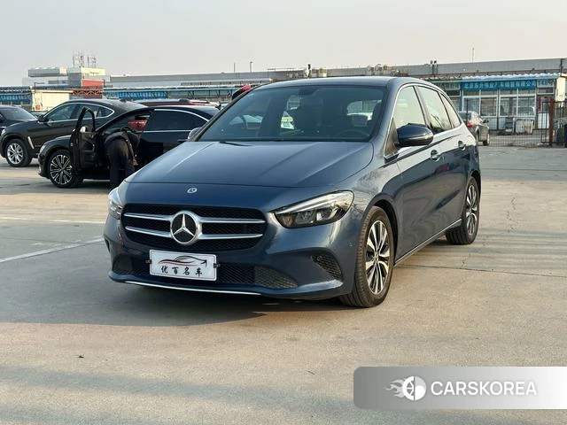 Mercedes-Benz Class B 2021 Синий из Китая, фото 3